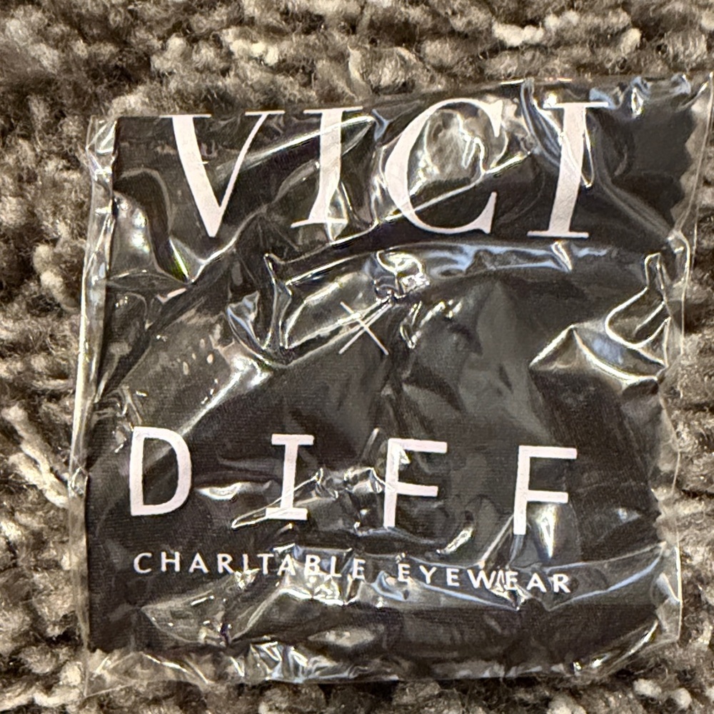 VICI DIFF Tortoise Shell Blue light Glasses NWT - image 3